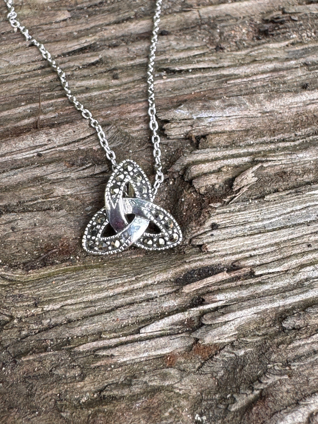 TRINITY PENDANT MARQUISITE