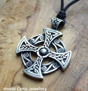 HERITAGE COLLECTION DRUIDS CROSS